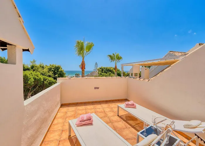 3027 Exclusive Family Retreat Near