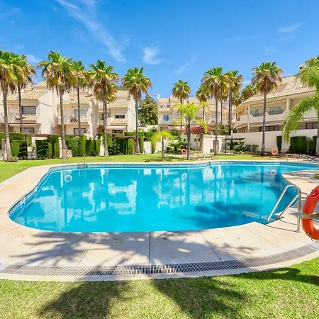 Σπίτι διακοπών 3027 Exclusive Family Retreat Near *