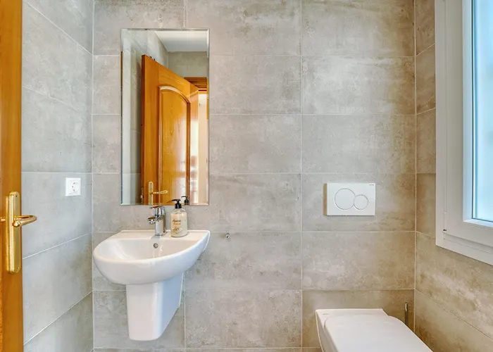 3027 Exclusive Family Retreat Near